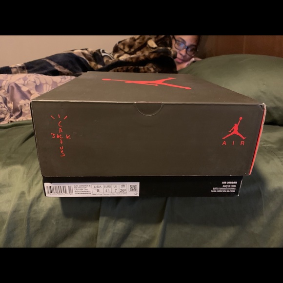 Travis Scott Retro 6s main image 4